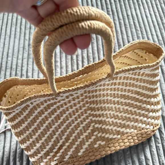 Straw Woven Large Double Handle Beach Picnic Tote Bag - Picture 3 of 9